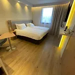 ホテル Deauville-touques 3*