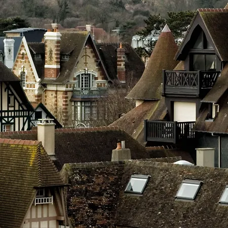 Deauville-touques Otel 3*