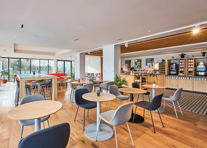 Deauville-touques מלון 3*