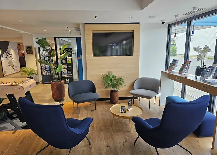 Deauville-touques מלון 3*